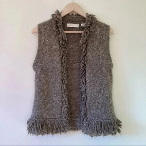 Sleeping on snow  wool blend fringes vest